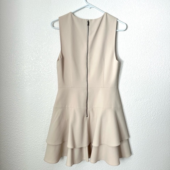 Alice + Olivia Dress Women’s 6 Cream Palmira Tiered Crepe Mini Sleeveless - Picture 3 of 9